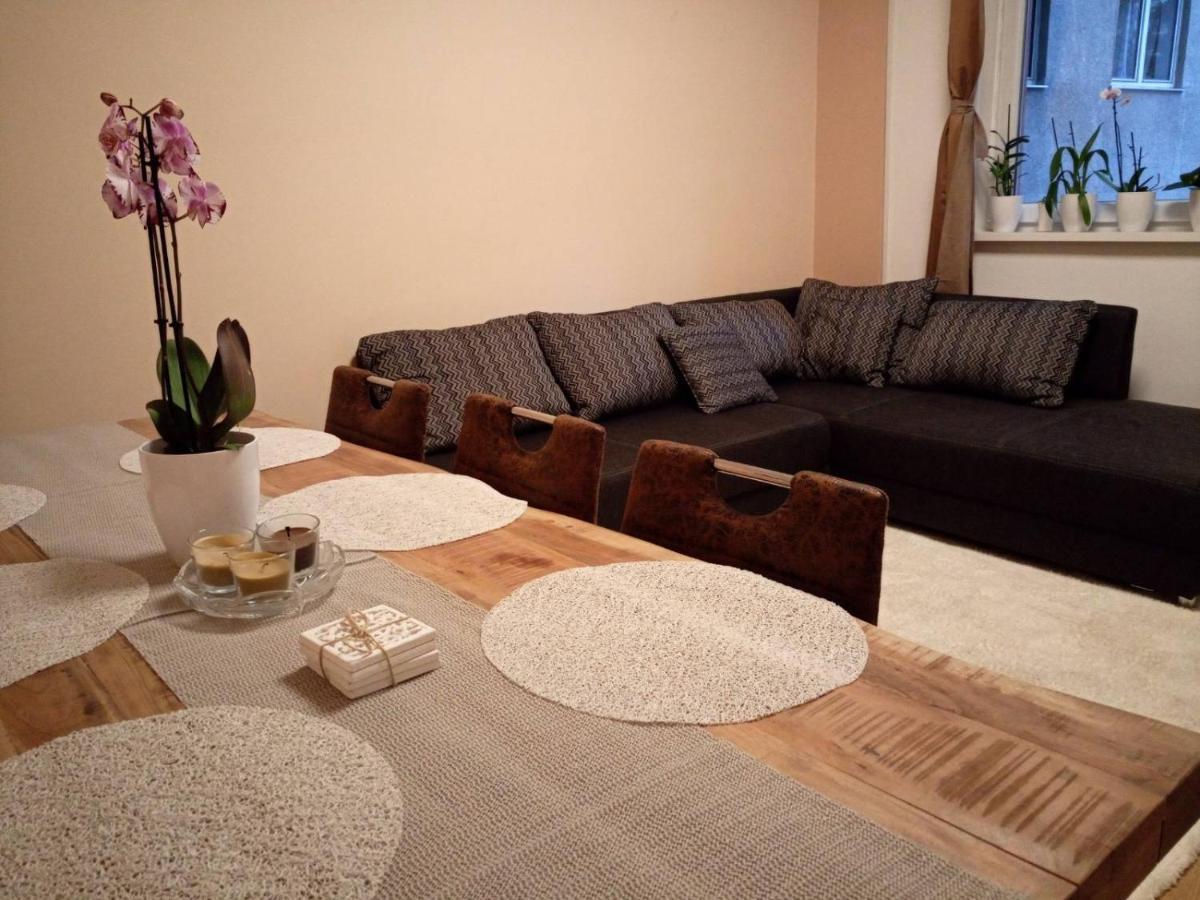 Apartamento Of Közraktár *