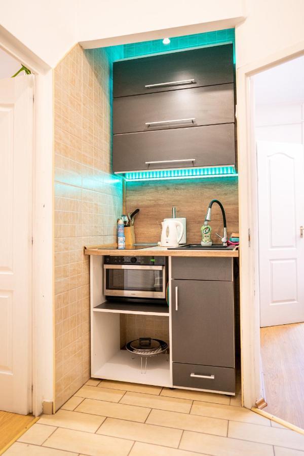 Of Közraktár Apartamento *
